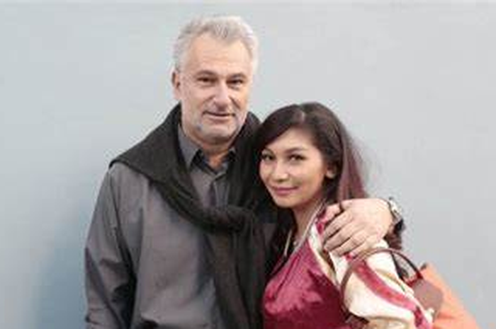 Mendiang Christian Bradach dan Baby Margaretha.