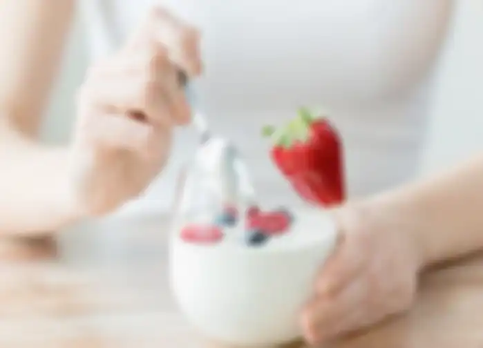 Ilustrasi yoghurt, makanan untuk menjaga kesehatan usus