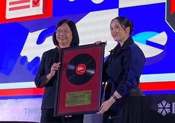 Chelsea Islan Ceritakan Momen Tak Terlupakan Syuting Serial Superhero Tira: Real Bermain dengan Api!