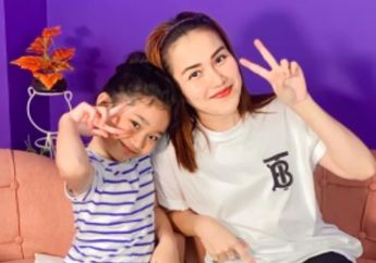 Gelontorkan Rp 38 Juta untuk Biaya Masuk SD Anaknya, Ayu Ting Ting Berani Jamin Hal Ini Meski Tak Diakui sebagai Anak Enji Baskoro