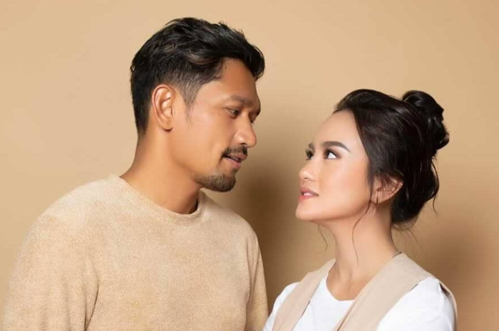 Disebut bakal segera akhiri masa janda dengan Ibnu Jamil, terkuak inilah sosok mantan suami pertama Ririn Ekawati
