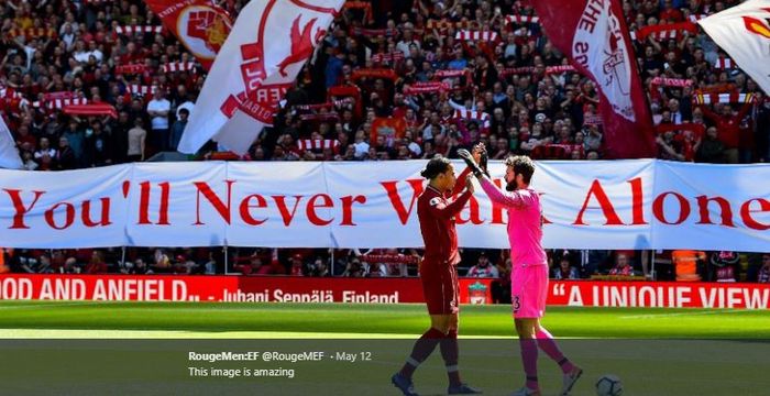 Dua pemain yang dianggap Steven Gerrard sebagai pemain yang mampu membawa Liverpool berjaya, Virgil van Dijk dan Alisson Becker.