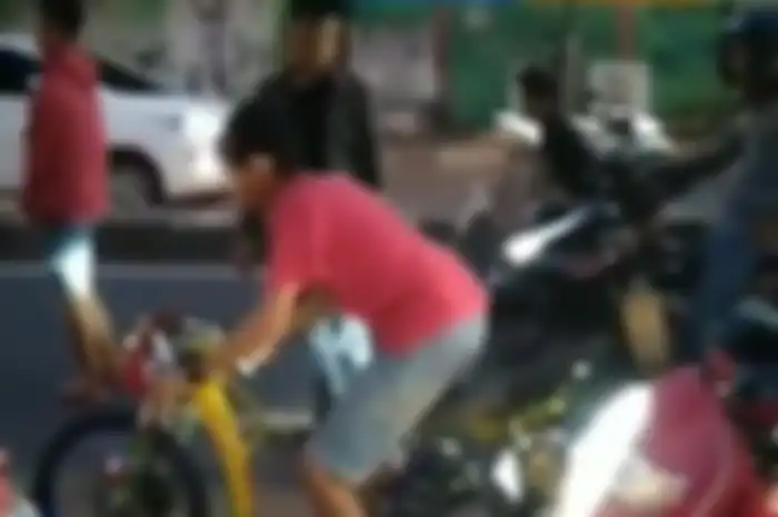 Ilustrasi balap motor liar.