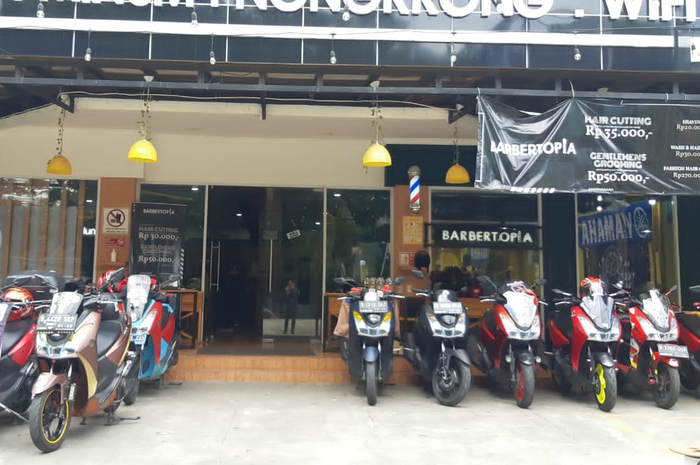 Komunitas Yamaha Lexi Community Jakarta (YLCJ)