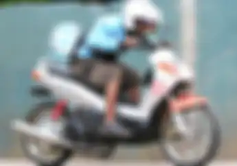 Edan Motor Yamaha Nouvo Dibikin 2 Silinder 300 cc Bersuara Moge 