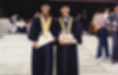 5 Foto Momen Wisuda Tokoh Nasional Jaman Dulu Banget, Bikin Pangling!