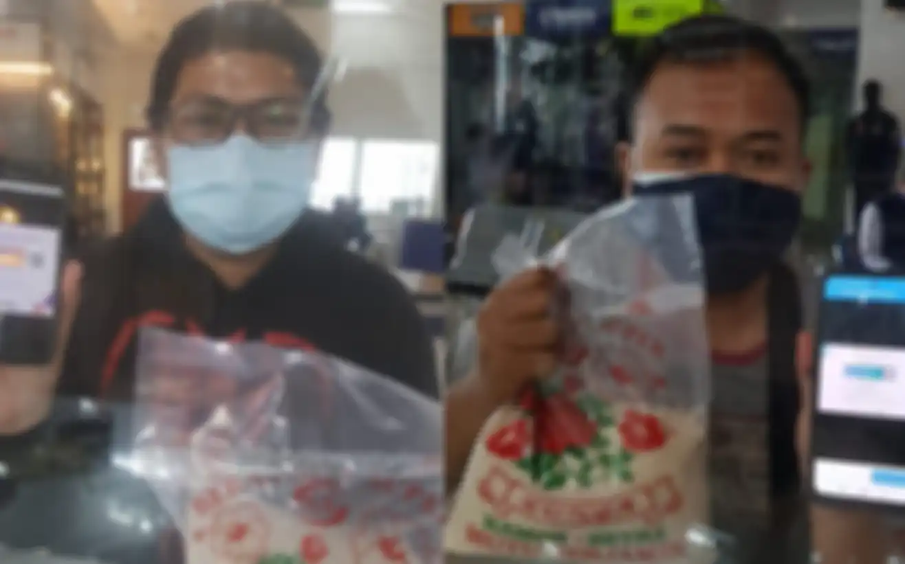 Tunjukan sertifikat vaksin dapat sembako