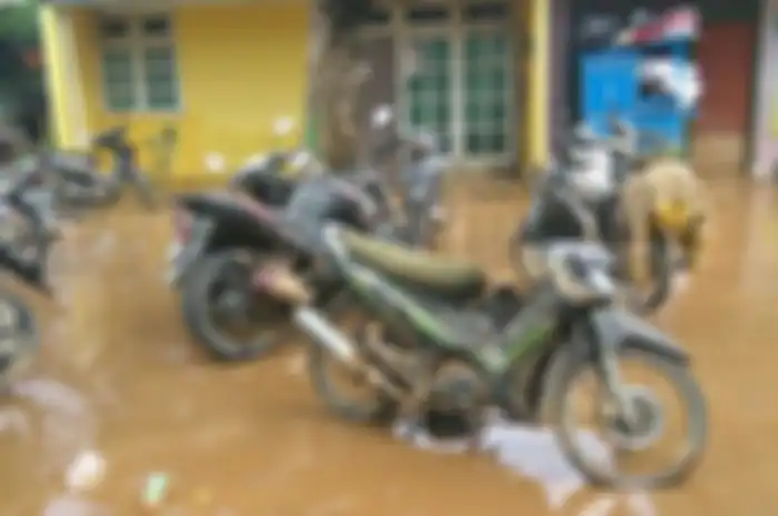 Motor Kena Banjir Cepat Lakukan 4 Hal Ini