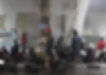 Masih Nekat Neduh di Kolong Jembatan saat Hujan? Pilih Dipenjara atau Nyawa Terancam