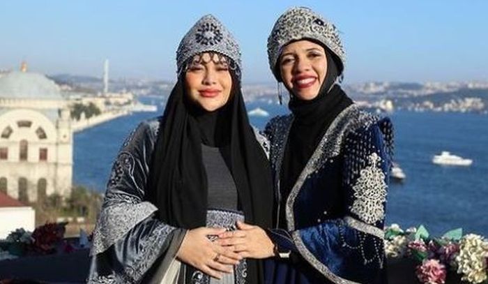 Aurel Hermansyah bersama Lenggogeni Faruk