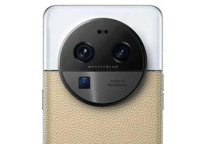 Penampang belakang dan modul kamera OPPO Find X6 Pro dengan chip MariSilicon X dan setelan Hasselblad.