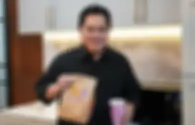 Demi Anak Ceweknya yang ARMY, Menteri Erick Thohir Bikin Reaksi MV My Universe