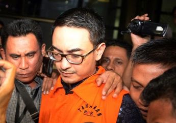 &lsquo;Alhamdulillah Dapat Berkumpul Bersama Anak,&rsquo; Zumi Zola Bebas Bersyarat Usai Terjerat Kasus Korupsi, sang Mantan Istri Sampaikan Pesan Ini