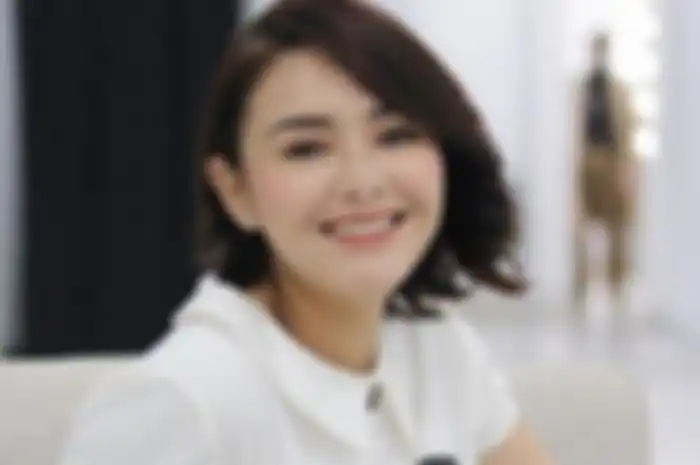 Artis sekaligus pemeran sinetron Ikatan Cinta, Amanda Manopo, pernah sangar naik moge dan pede saat gandeng suami Inul Daratista.