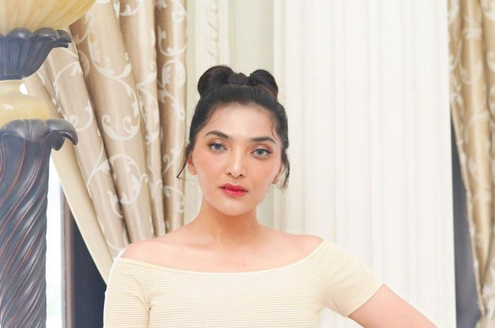 Penampilan Ashanty saat kenakan korset 