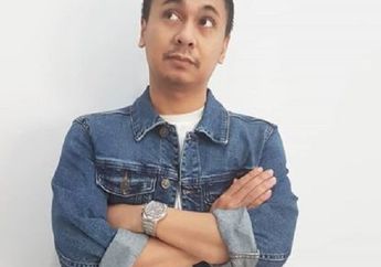 Raditya Dika Pakai Seragam SMA Malah Dibilang Tua Sama Netizen