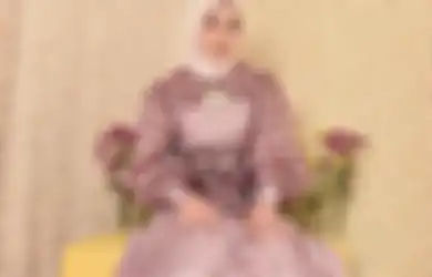 5 Model Dress Hijab Kekinian ala Lesty Kejora. Elegan dan Mewah!