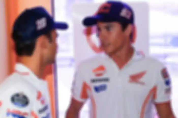 Dani Pedrosa (kiri) dan Marc Maruqez (kanan)