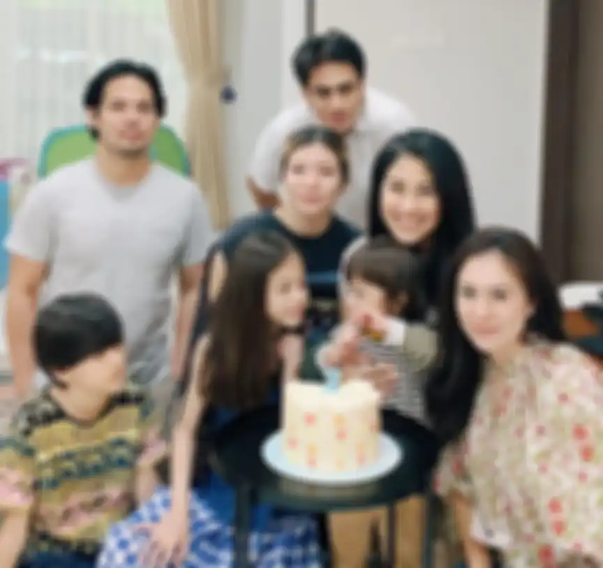 Wulan Guritno dan Adilla Dimitri merayakan ulang tahun keponakannya