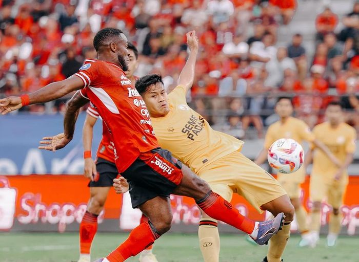 Privat Mbarga dalam laga Bali United vs Semen Padang pada pekan kedua Liga 1 2024/25, Minggu (18/8/2024). 