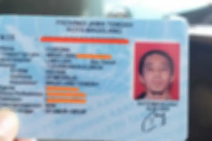 pria bernama corona di magelang