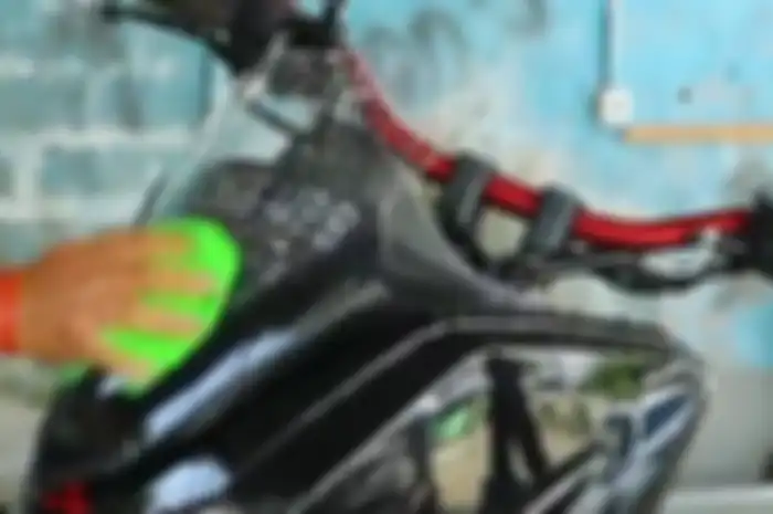 Cara Membersihkan Windshield Yamaha NMAX Supaya Tidak Baret