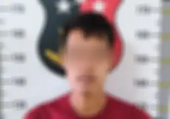 Penumpang KRL Nekat Rampas Motor Tukang Ojek, Mata Korban Dibalsem Pelaku