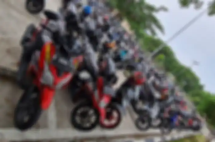 Gambar ilustrasi parkiran motor. Tiga Lokasi di Jakarta Ini Akan Punya Tarif Parkir Mahal, Bikers Harus Tahu Nih