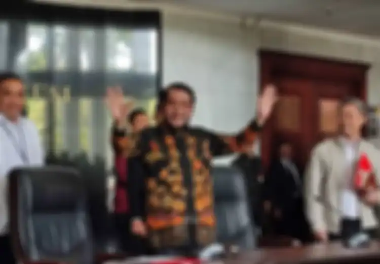 Dianggap Mudahkan Jalan Gibran, Dicopot Jadi Ketua MK,  Sosok Anwar Usman Ternyata Pernah Jadi Guru Honorer