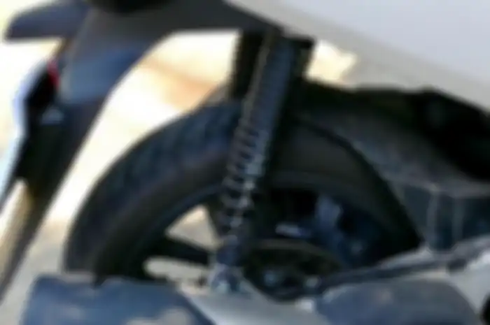 Suspensi belakang PCX yang miring
