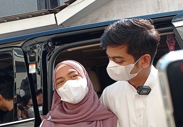 Ria Ricis dan Teuku Ryan saat ditemui di kawasan Kebagusan, Jakarta Selatan, Minggu (10/7/2022).