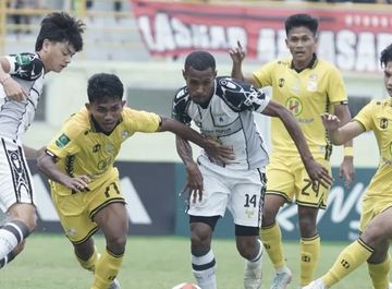 Barito Putera menghadapi Persipura Jayapura pada laga Championship 2025/26 di Stadion 17 Mei Banjarmasin, Sabtu (17/1/2026). 