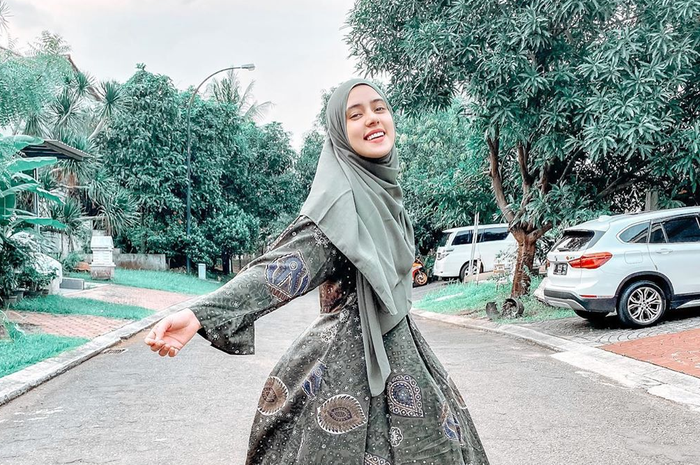 Tak heran Fairuz A Rafiq buat kicep trio ikan asin, terbongkar aset kekayaan hingga keluarganya yang tak sembarangan