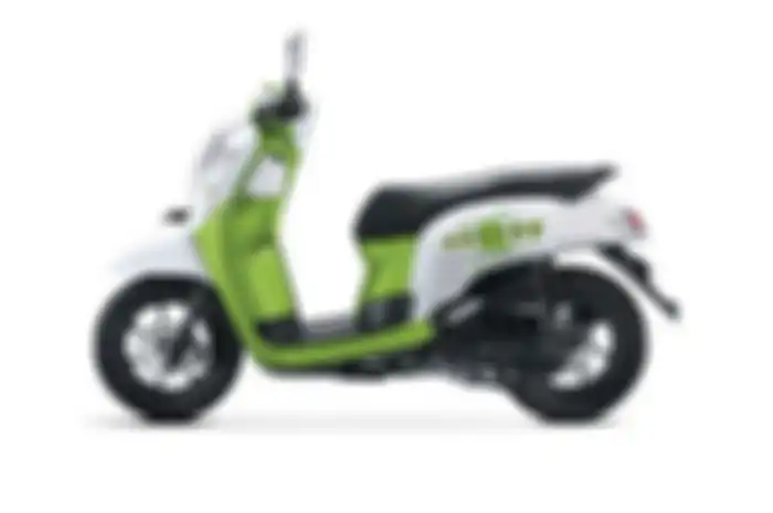 All New Scoopy menggunakan pelek berukuran 12 inci