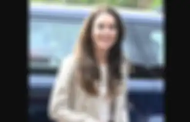 Gaya Smart Casual Kate Middleton Buat Tampil Kece dan Nyaman