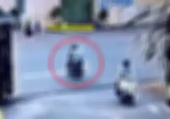 Video Detik-detik Penjambretan di Pontianak, Korban Tak Sadarkan Diri Setelah Terbanting keras