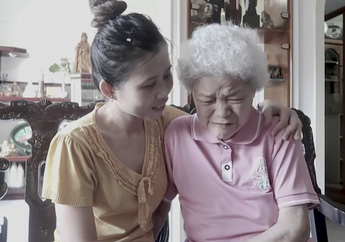 Tak Rela Berpisah dari TKW yang Telah 3 Tahun Mengasuhnya, Seorang Nenek Asal Taiwan Menangis Tersedu: Kamu Ninggalin Aku, Terus Aku Gimana?