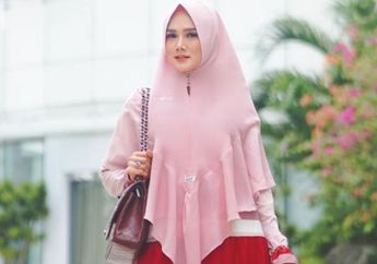 Rapat Bareng Istri Raul Lemos, Mulan Jameela Justru Tampil Pede Pakai Busana Hijab Jadul!