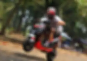 Ngeri, Piaggio Zip Dimodif Habis-habisan Pakai Mesin 2-Tak dari Italia, Biaya Modif Setara 8 Unit Honda BeAT