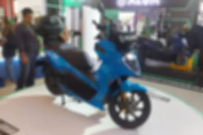 Motor listrik Alva One bisa dibeli juga di IIMS dan beli secara online, tiga hari dijamin sudah sampai rumah dan siap pakai. 