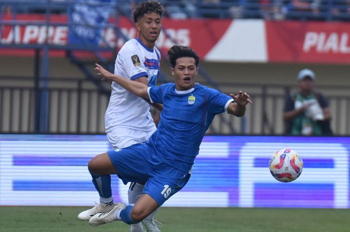 Alfeandra Dewangga saat debut bersama Persib Bandung melawan Port FC, Minggu (6/7/2025).