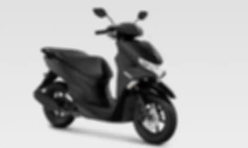 Yamaha FreeGo hitam doff ada di tipe standar