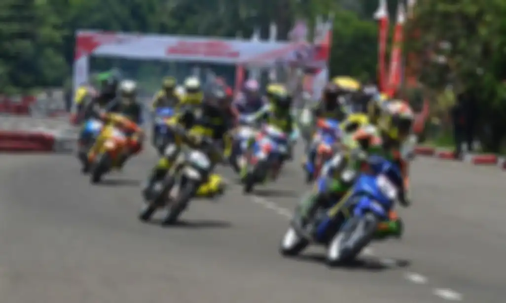 Balap seru pakai underbone 2-tak