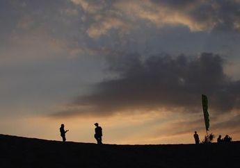 Jadi Lokasi Prewedding Kaesang dan Erina Gudono, Ini Fakta Gumuk Pasir Parangkusumo Bantul, Bisa untuk Sandboarding
