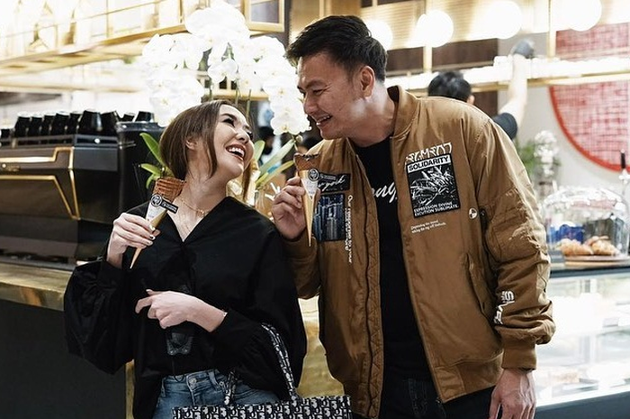 Gisella Anastasia dan Wijaya Saputra alias Wijin