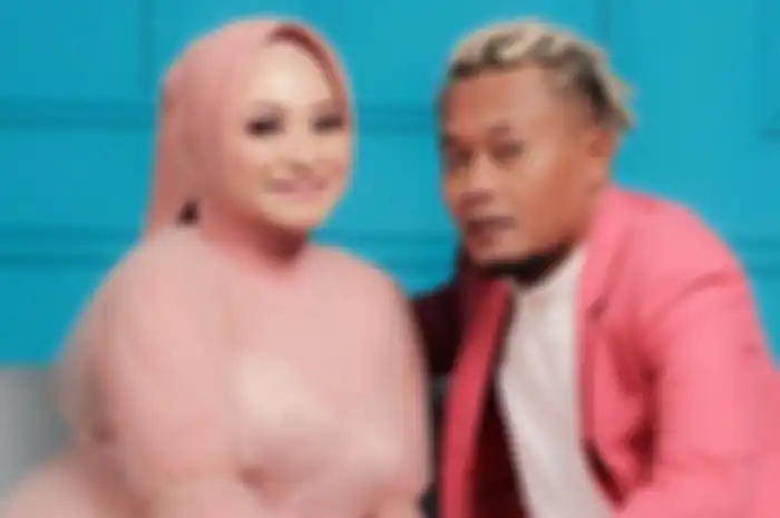 Sule dan Nathalie Holscher