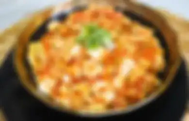 Tak Punya Banyak Waktu Siapkan Menu Sahur, Intip Cara Masak Cepat Nasi Telur Tomat ala Tasyi Athasyia, Ini Resepnya