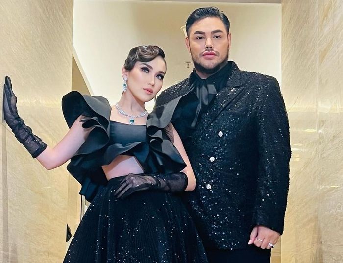Ivan Gunawan akui pernah sumpahi Ayu Ting Ting batal kawin, curhatan sang desiner justru bikin sang pedangdut ngakak!