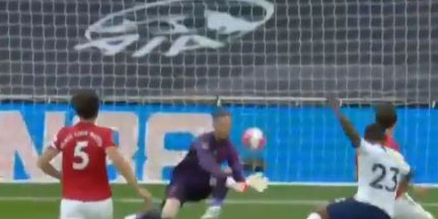 VIDEO - Gol Bergwijn yang Buat David de Gea Harus Pulang ke Manchester Naik Taksi