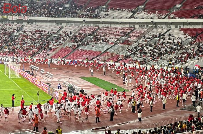 Sebanyak 2.200 juggler ikut meramaikan pembukaan Piala Presiden 2025. Para pemain Timnas U-23 Indonesia juga ikut menonton langsung di Stadion Utama Gelora Bung Karno Jakarta, Minggu (6/7/2025).